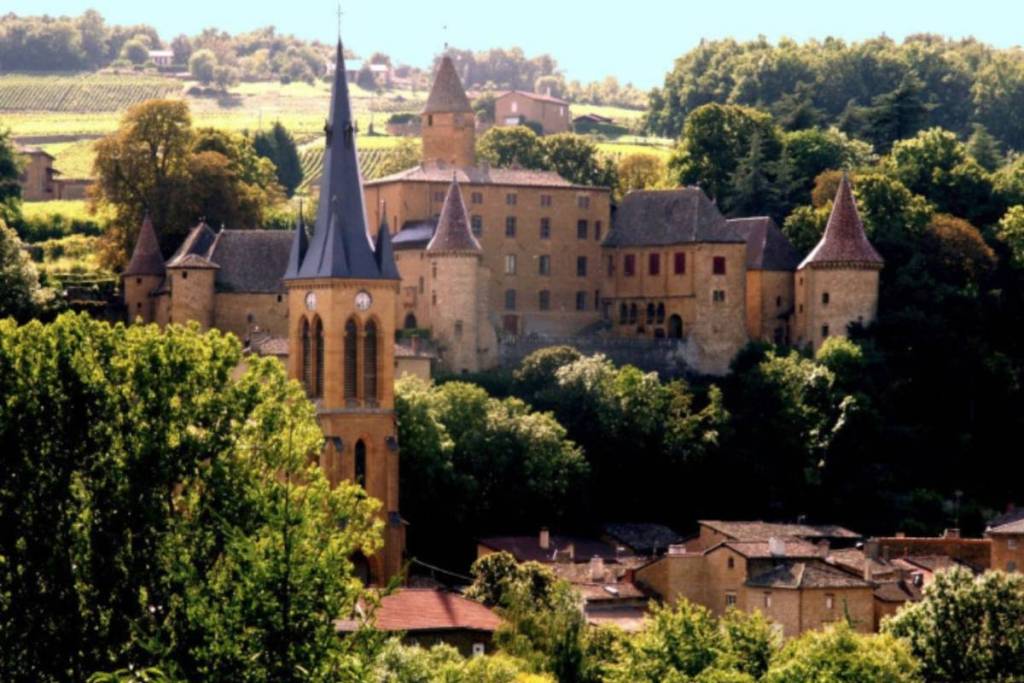 The Tour du Beaujolais des Pierres Dorées long-distance hiking trail