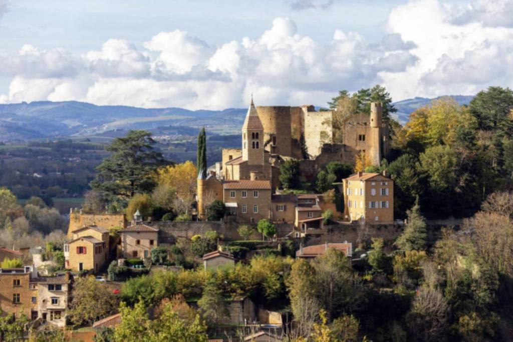 The Tour du Beaujolais des Pierres Dorées long-distance hiking trail