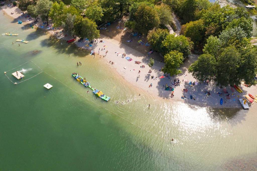 Chambod Island