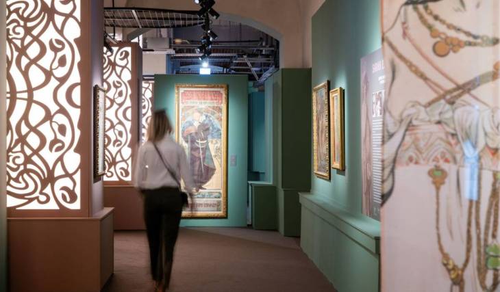 Une exposition sur Alphonse Mucha a lieu en ce moment dans l’un des bâtiments les plus iconiques de Lyon, le Grand-Hôtel-Dieu