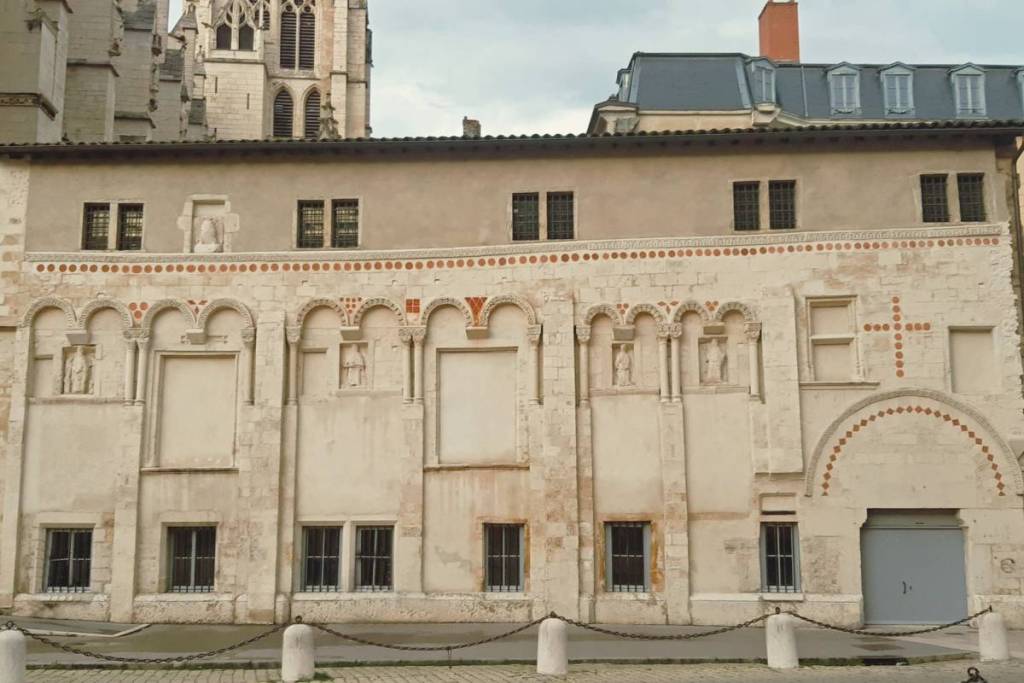 The Manécanterie of Lyon,