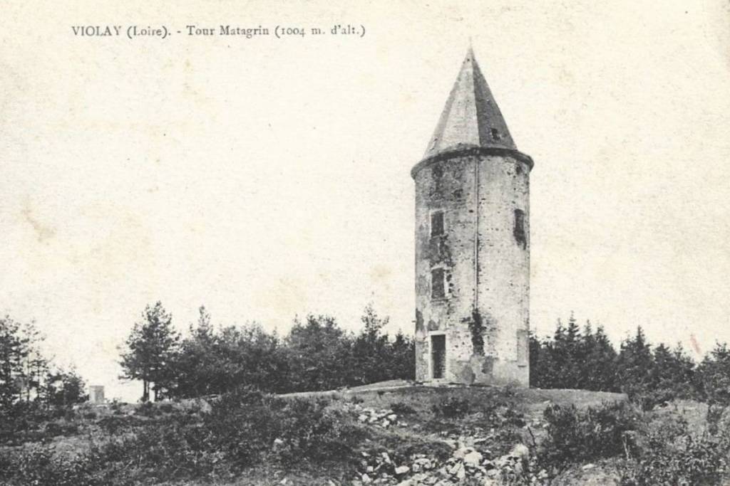 Le mont Boussuivre et sa tour Matagrin