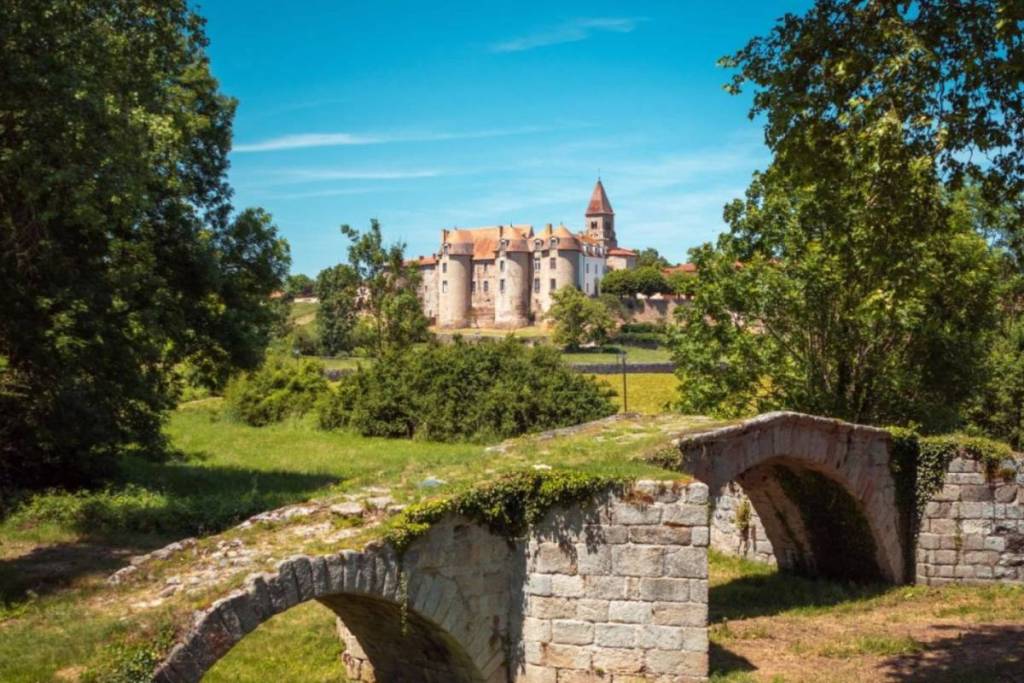 Pommiers Priory