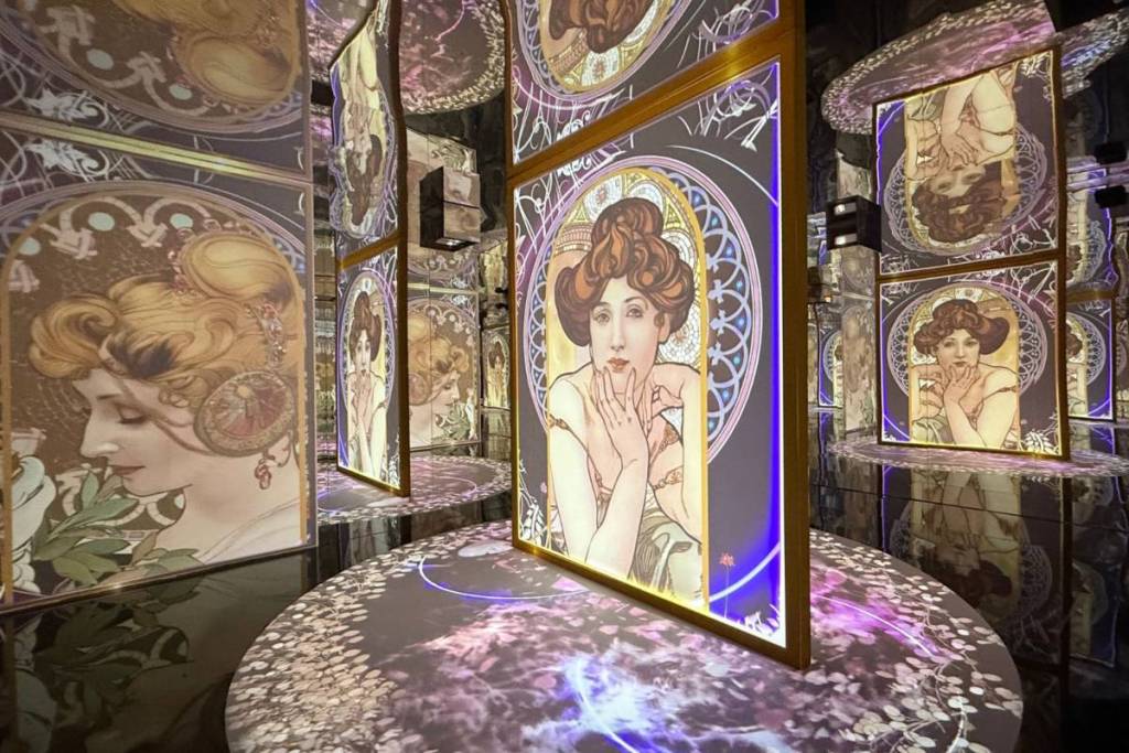Alphonse Mucha Lyon