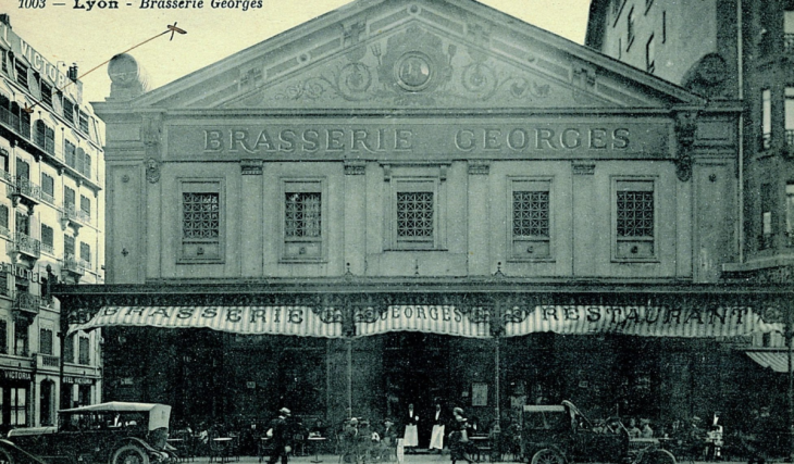 En 1836, la Brasserie Georges fut construite sur un marécage, 190 ans plus tard, elle reste la plus grande brasserie de France