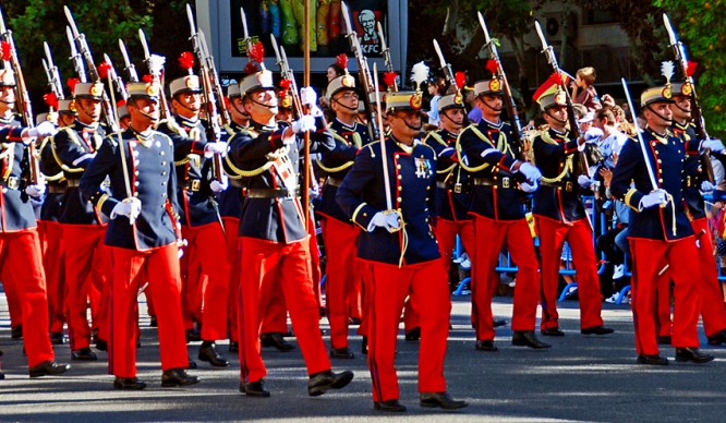 ¿Sabéis el horario y el recorrido del desfile del 12 de octubre?