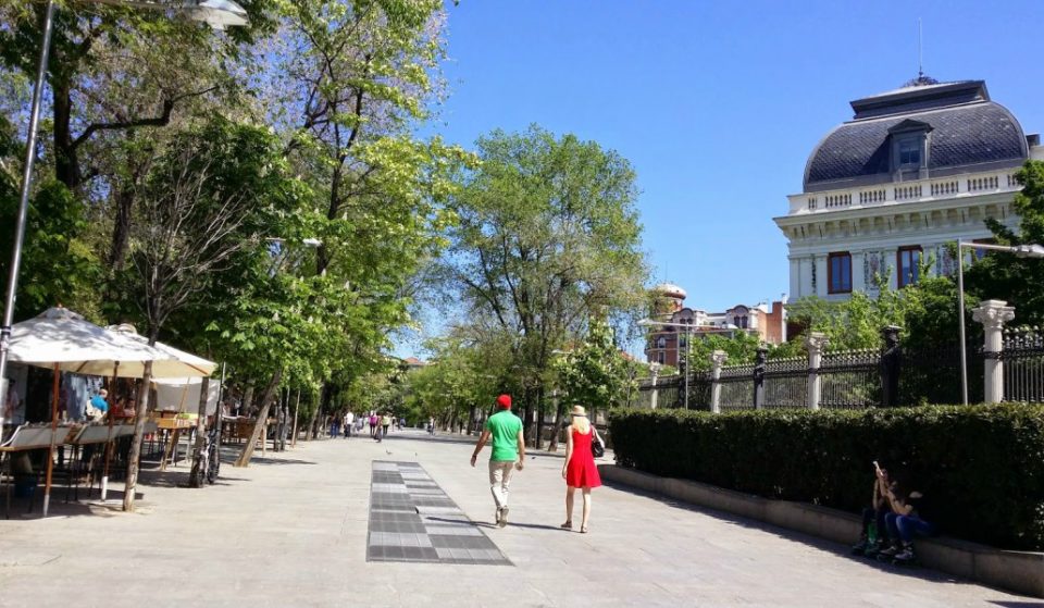 La Cuesta de Moyano se convierte en un corral de comedias