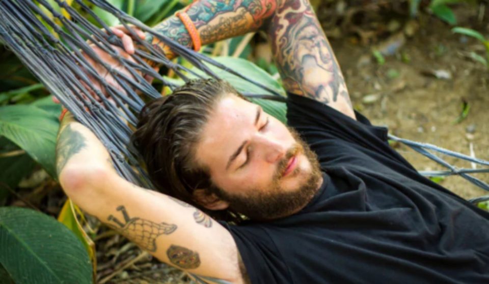 Cómo no parecer el urbanita que eres de vacaciones en el pueblo