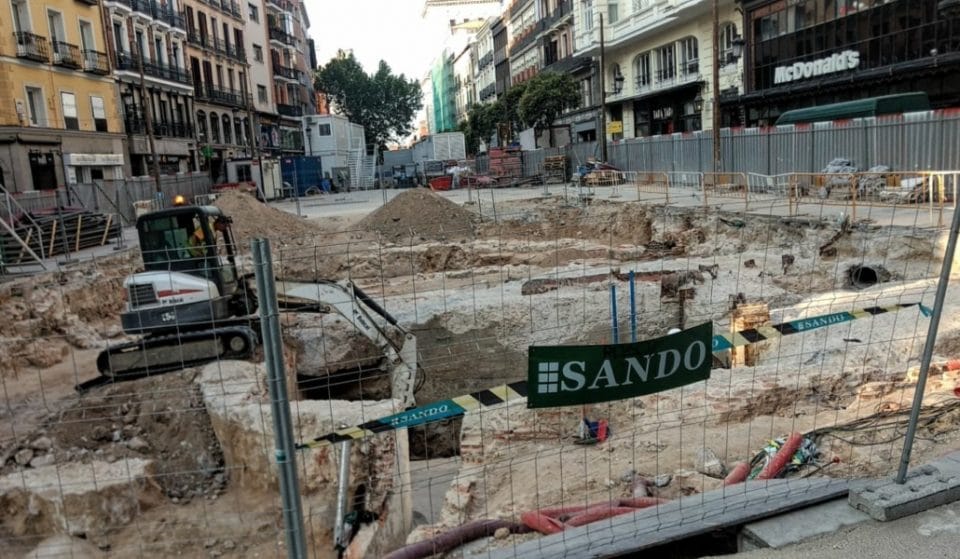 Las obras de Gran Vía se paran por un hallazgo centenario en el subsuelo