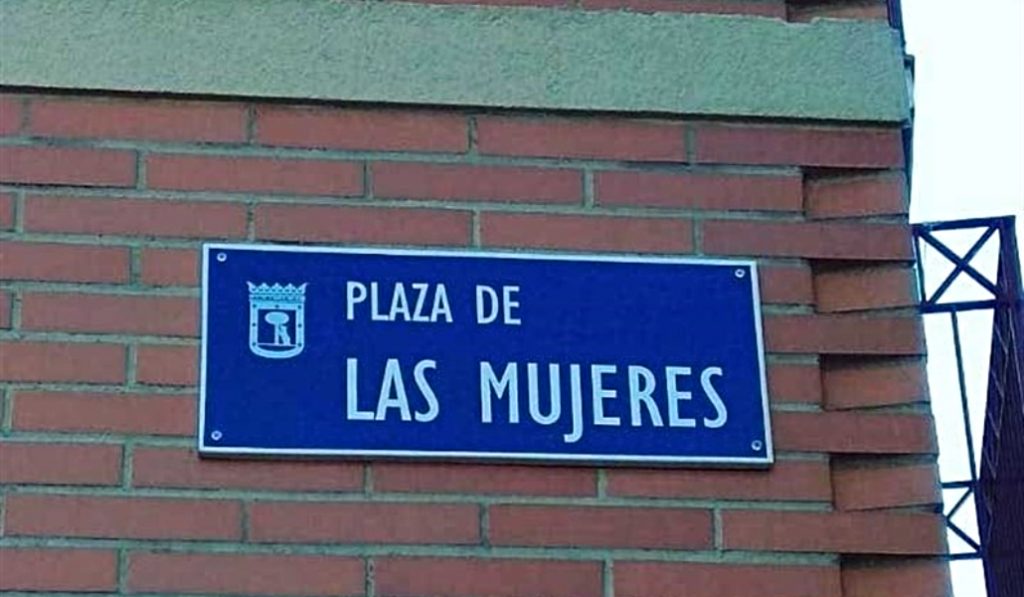 Madrid dedica una plaza a las amas de casa