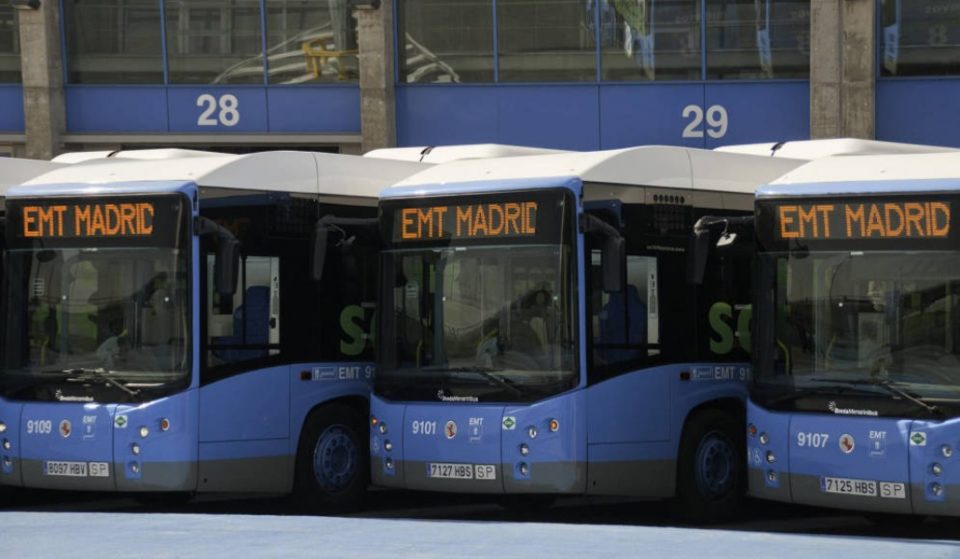 32 líneas de bus reforzadas para ir al centro en Navidad