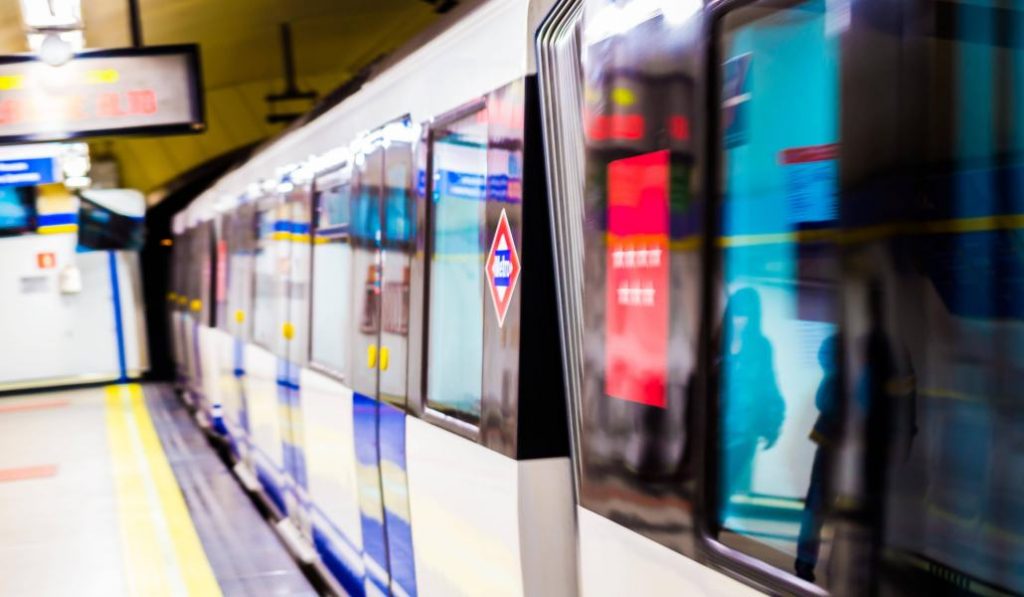 Huelga de metro de 24 horas por el Día Internacional de la Mujer
