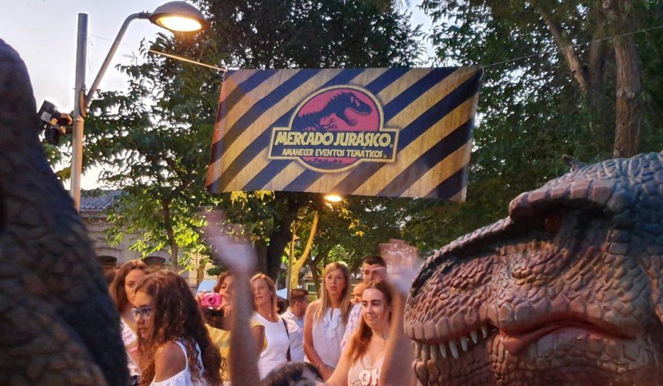 Dinosaurios, dragones, artesanía y mucho más en el Mercado Jurásico