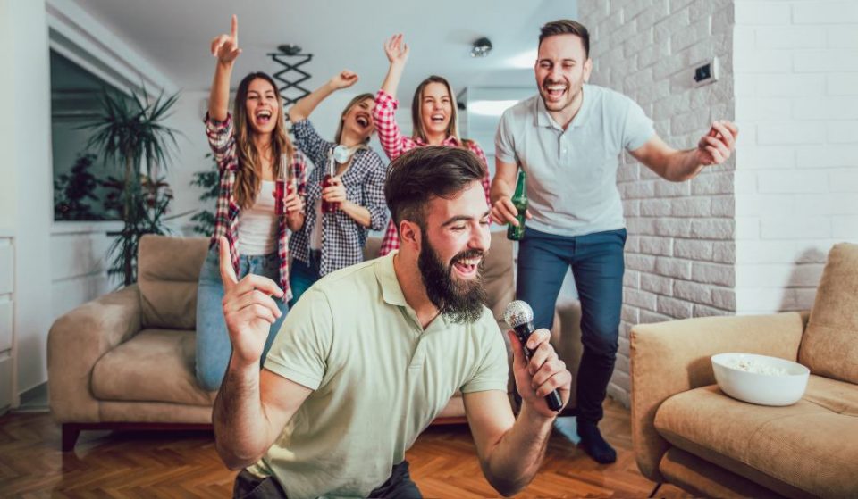Un karaoke japonés con habitaciones insonorizadas abre en Madrid
