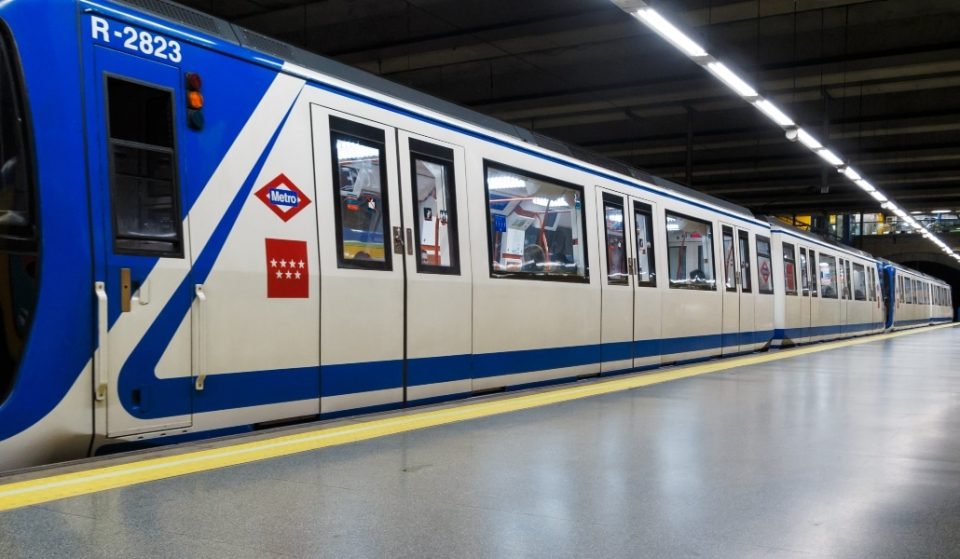 Metro de Madrid repartirá magdalenas y regalos el jueves por sus 100 años
