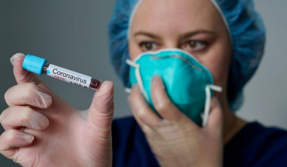 Madrid podría repartir mascarillas a los ciudadanos en los centros de salud