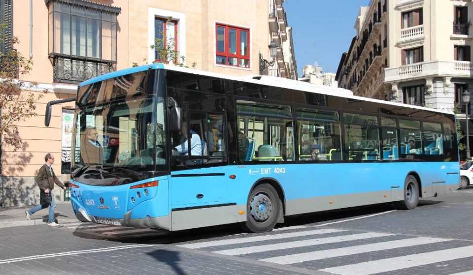 Los autobuses de Madrid vuelven a aceptar el pago en efectivo