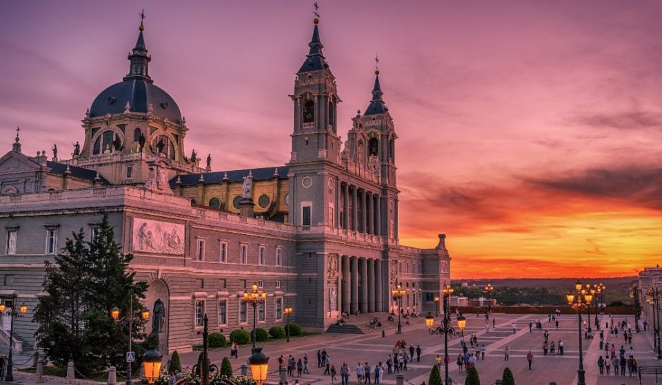 Ahora puedes ver las puestas de sol desde la cúpula de la catedral de la Almudena