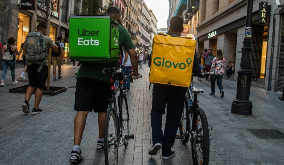 Los «riders» de Madrid: obligados a llevar cascos y a no aparcar en la acera