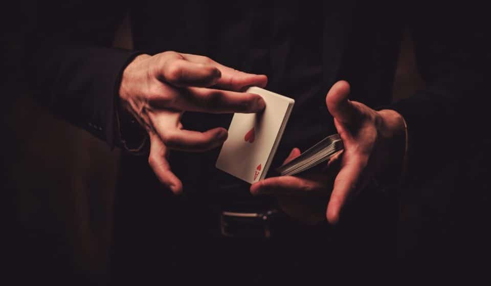 El mago marrón: espectáculo, taller de magia y mucho humor