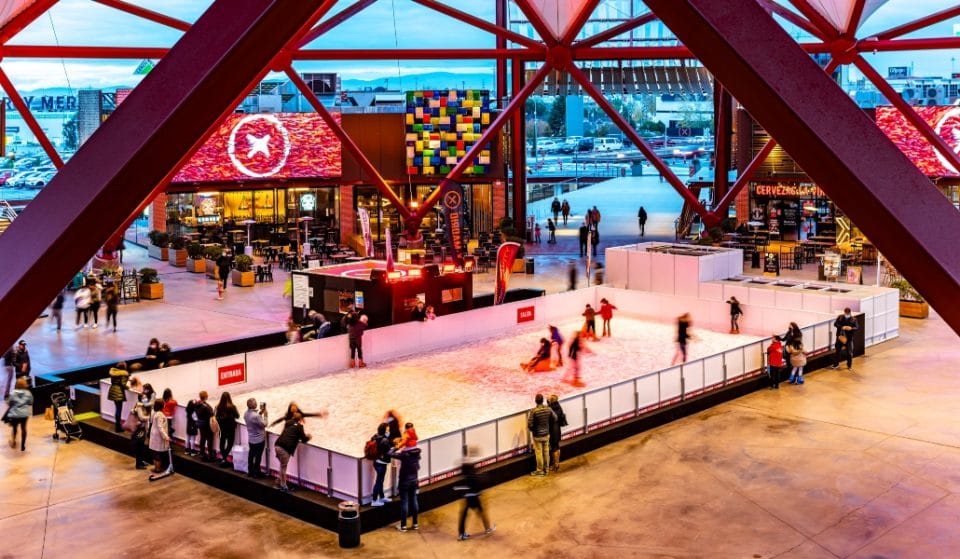 La primera pista de hielo de la Navidad 2020 ya ha abierto