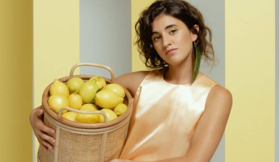 Izaro, la artista del momento que traspasa fronteras con Casa Corona Home Edition