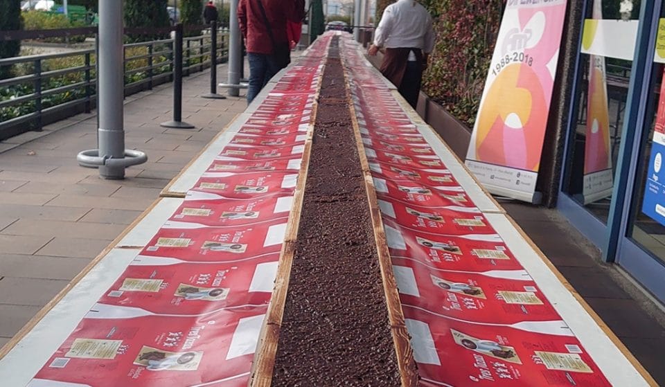 Hacen en Madrid el turrón de chocolate más largo del mundo