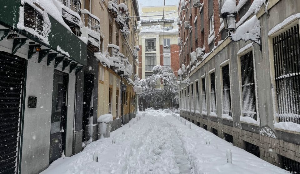 El Ayuntamiento de Madrid da sal gratis a las comunidades de vecinos