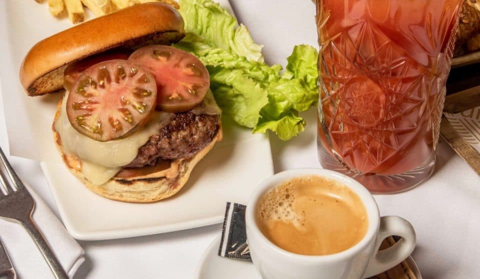 El histórico Museo Chicote ofrece un brunch con barra libre de mimosas