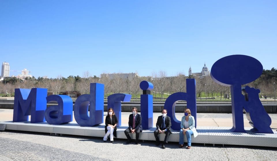 Madrid tiene una nueva escultura gigante con su nombre