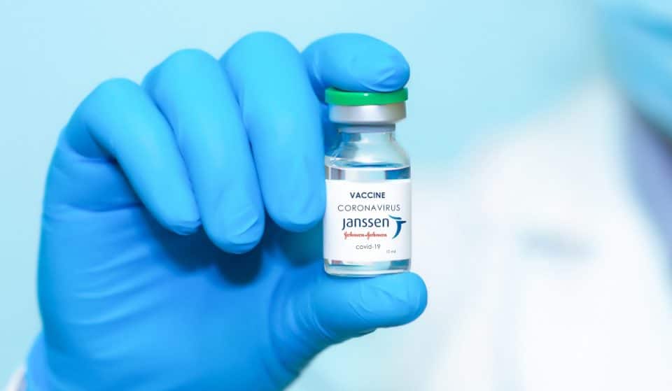 Janssen: la vacuna monodosis que llega en abril y que aumentará el ritmo de vacunación