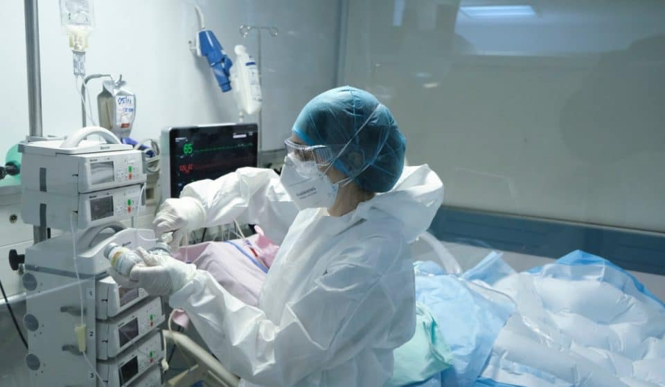 Hospitales madrileños desarrollan una calculadora que predice la mortalidad por COVID-19