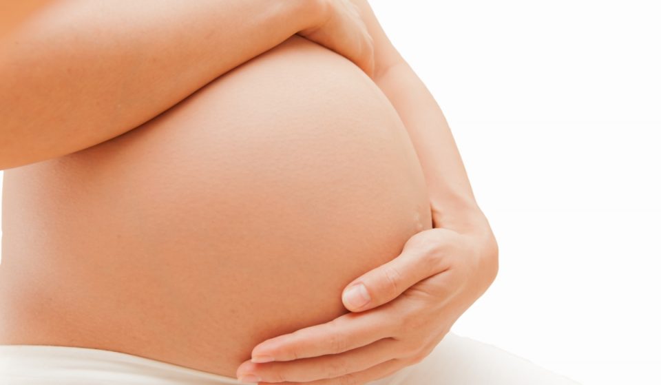 Madrid dará 500€ de ayudas mensuales a madres menores de 30 años