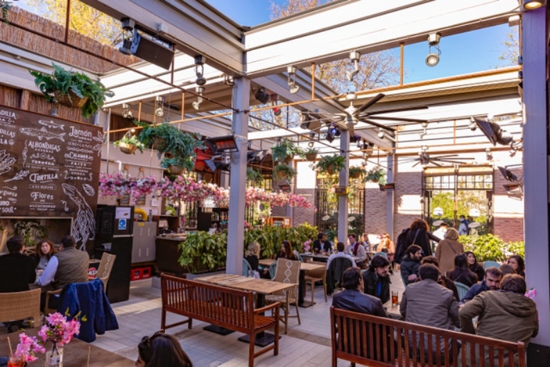 ¿COMEMO.OS?: show de humor y terraceo en Florida Retiro