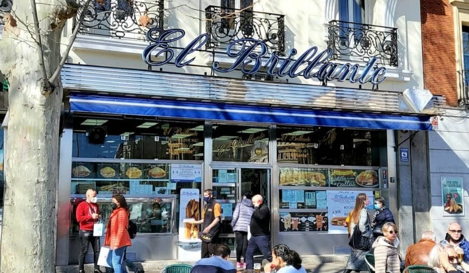 El Brillante contrata a camareros de más de 50 años