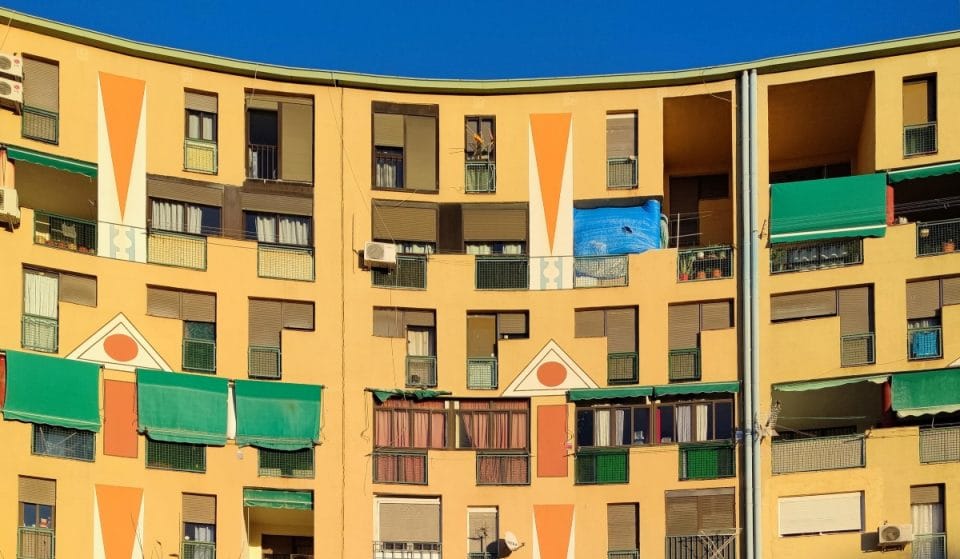 Los toldos verdes: la bandera de los balcones de Madrid