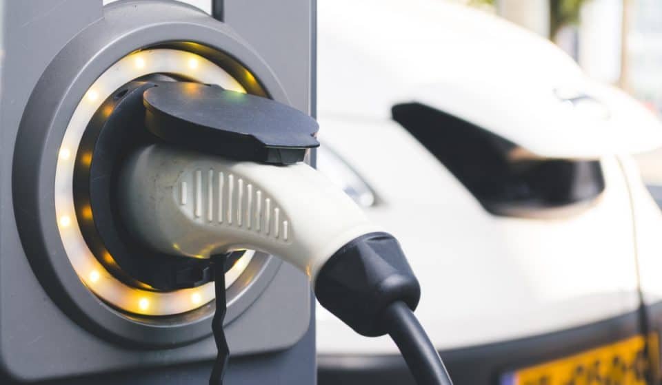 Madrid tiene la primera gran electrolinera de España