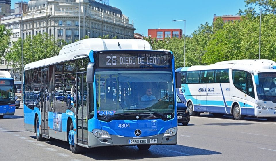 ¿Se pueden llevar maletas en los autobuses de Madrid?