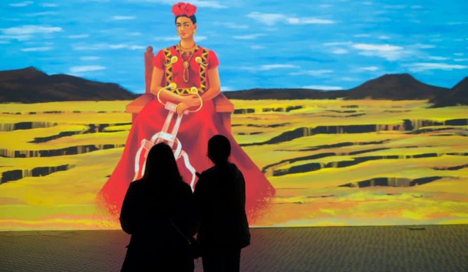 La exposición que redescubre a Frida Kahlo como icono feminista