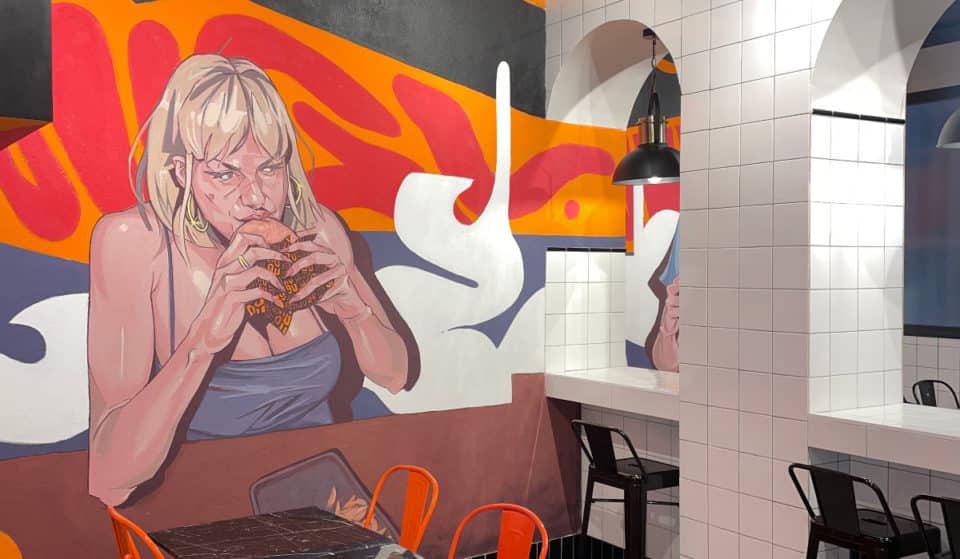 Nugu, las hamburguesas que se hacen de camino a tu casa, abre su primer local