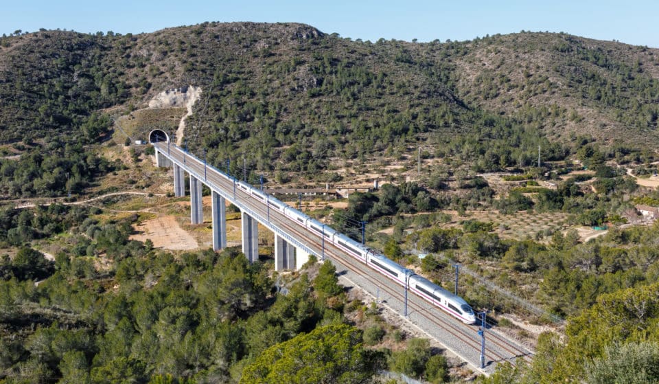 El AVE Madrid-Murcia empieza a circular mañana
