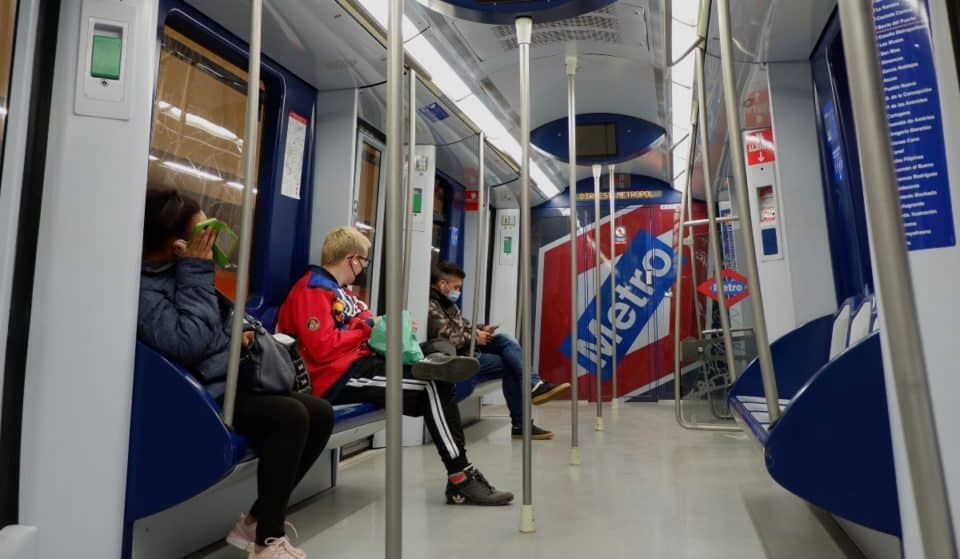 Guía para moverse en metro esta Navidad: refuerzos, cierres y horarios especiales