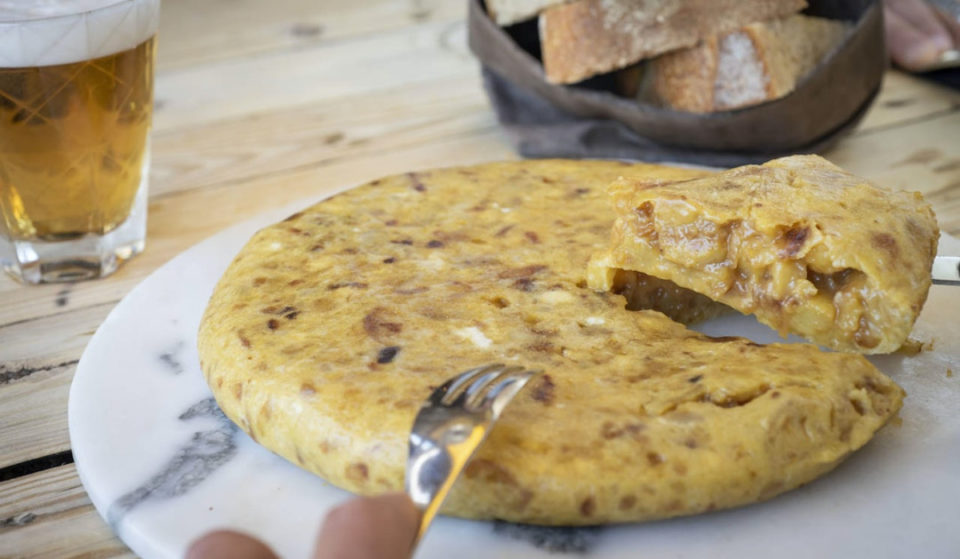 Las tortillas más famosas de Madrid ahora tienen taberna en Chueca