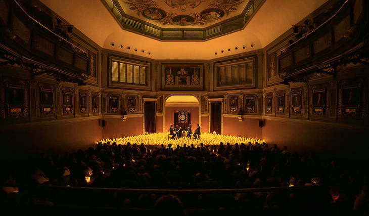 O Ateneo de Madrid, o Hotel Four Seasons e mais locais ficam repletos de velas nesta época: estes são os locais escolhidos pela Candlelight para os seus concertos na capital
