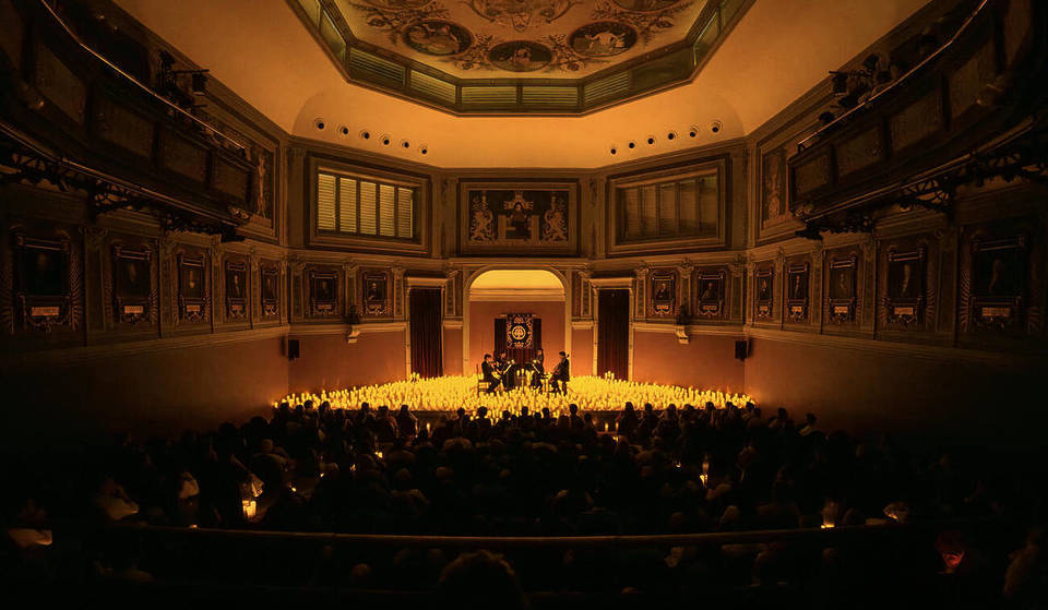 Vom Ateneo de Madrid bis zum Círculo de Bellas Artes: Mehrere symbolträchtige Orte der Hauptstadt werden für die Candlelight-Konzerte mit Kerzen beleuchtet