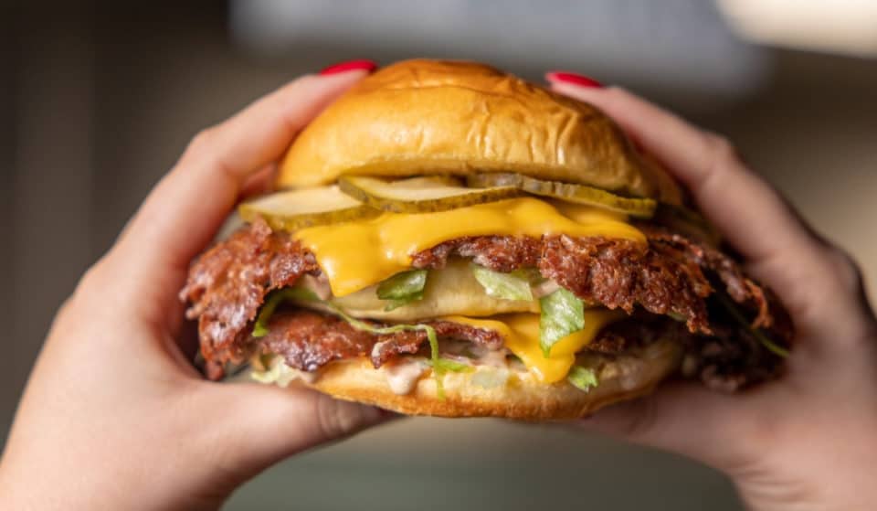Goiko regala hoy cientos de ‘smash burgers’ en su nuevo local