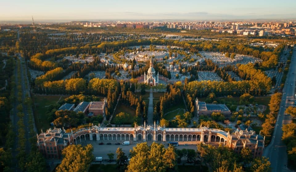 El cementerio más grande de Madrid ofrece visitas guiadas desde 1,50€