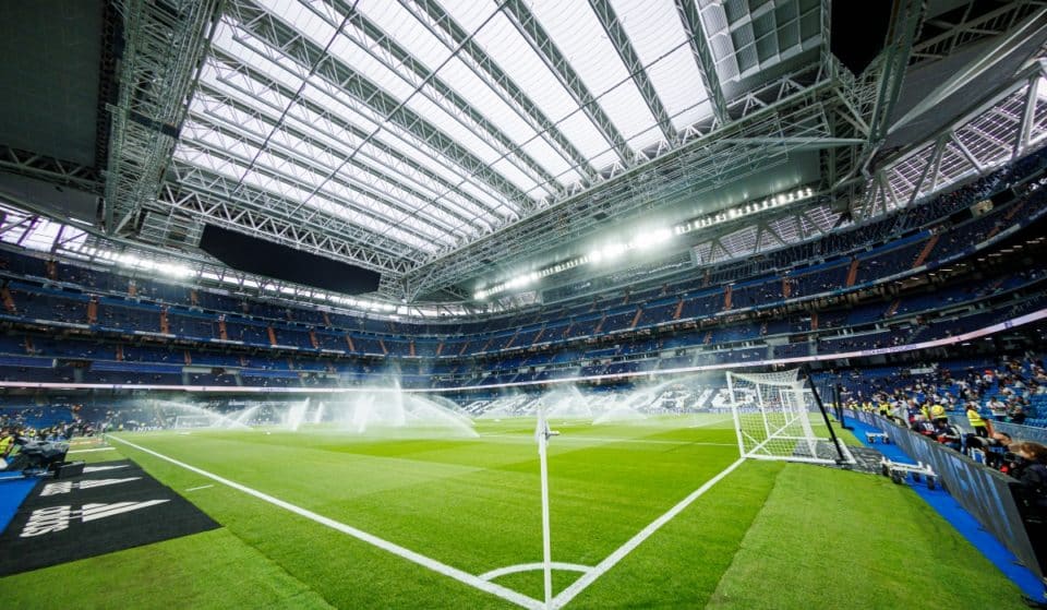 El Santiago Bernabéu estrenó su nuevo techo retráctil (y otras novedades) el sábado