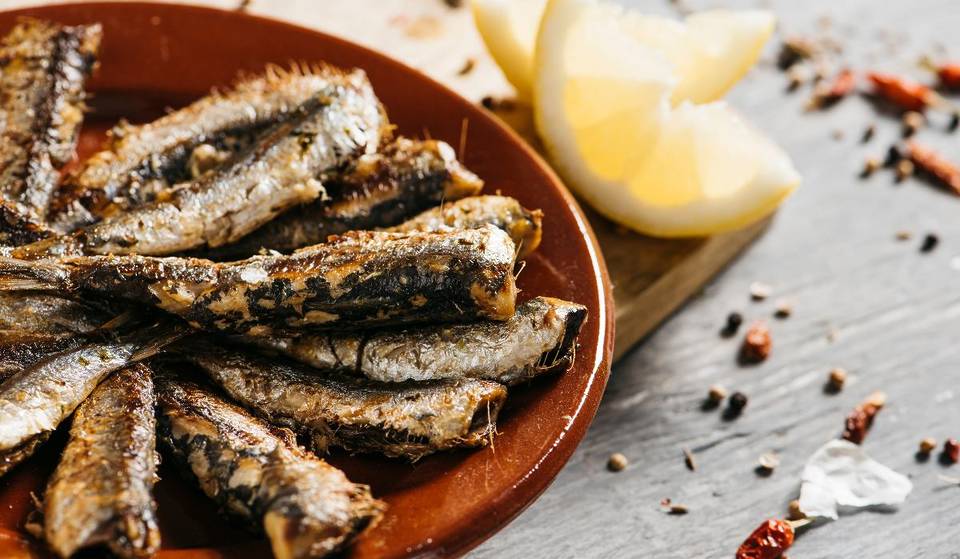 “¡Nos vamos de sardinas!”: la ruta gastronómica más carnavalesca de Madrid