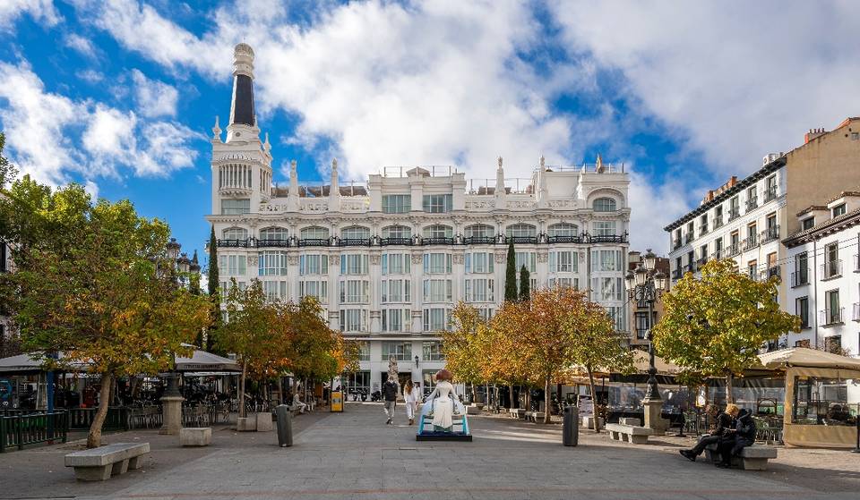 Adieu aux arbres de Santa Ana : la mairie de Madrid soulève la surface de la place